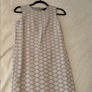 Theory dress NWOT in gray and white
